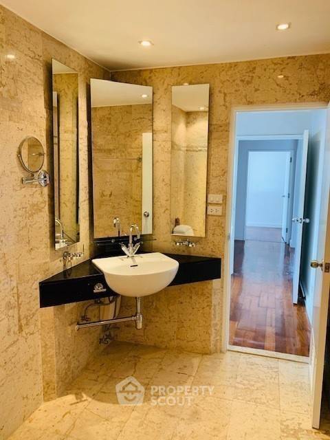 picture 4-BR Condo at La Cascade Condominium near BTS Ekkamai (ID 387317) - 11/12