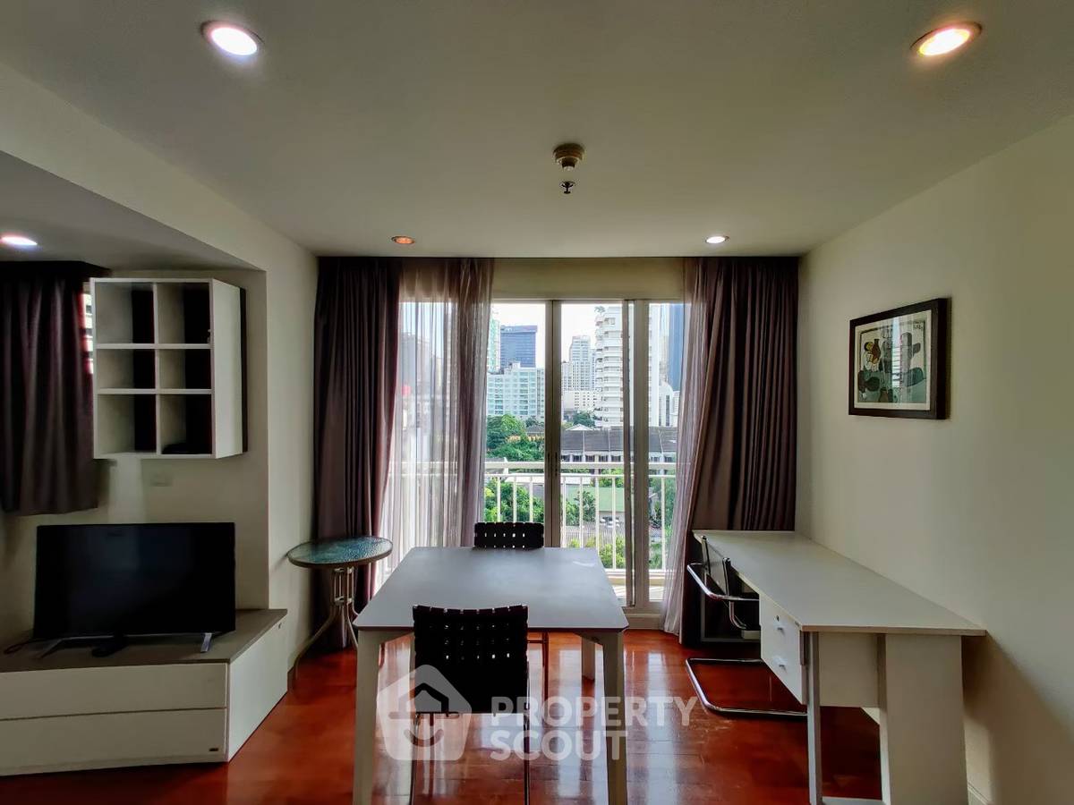 picture 1-BR Condo at Baan Siri 31 Condominium near MRT Sukhumvit (ID 513834) - 3/18