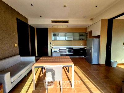 Condos for sale : 2-BR Condo at The Lofts Yennakart in Chong Nonsi (ID 2520719)