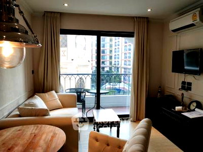 Condos for sale : 1-BR Condo For Sale At Venetian Signature Condo Resort Pattaya, Na Chom Thian (ID 1947815)