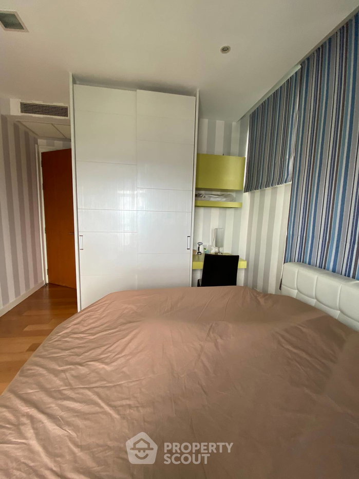 picture 2-BR Condo at Chatrium Riverside Condominium near BTS Saphan Taksin (ID 590938) - 3/19