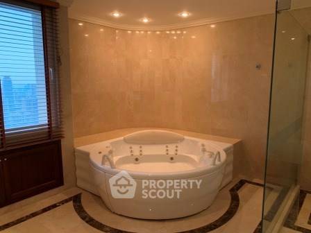 picture 4-BR Condo at Las Colinas near BTS Asok (ID 2873830) - 30/54