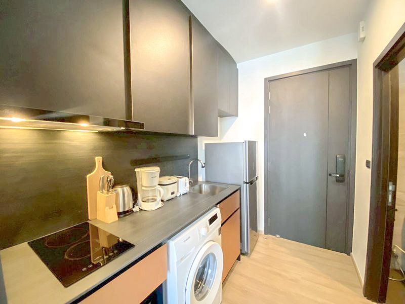 picture Edge Central Pattaya Condo for Sale Fully Furnished - 1/6