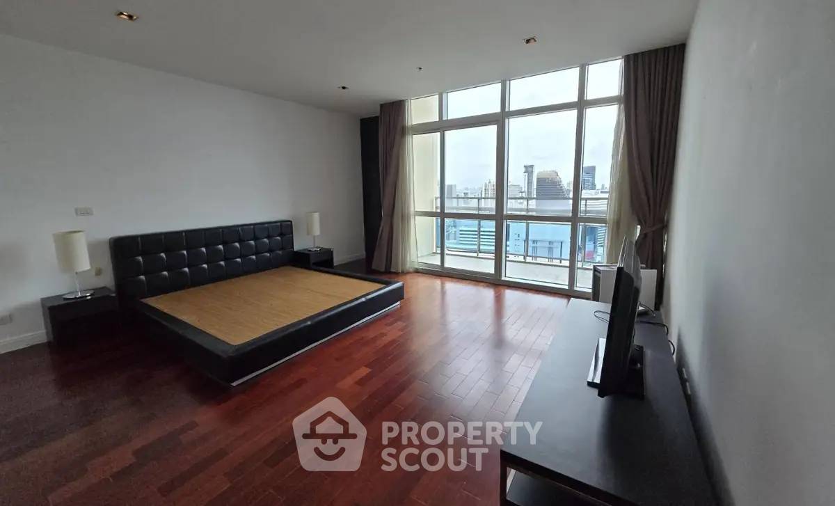 picture 3-BR Condo at Athenee Residence near BTS Phloen Chit (ID 2866786) - 5/9