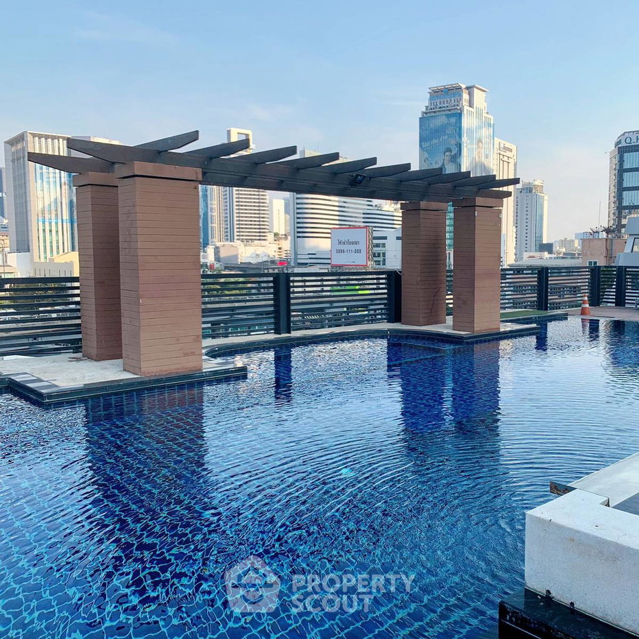 รูป คอนโด 1-ห้องนอน ที่ โอทู ฮิป คอนโดมิเนียม ใกล้ BTS เพลินจิต (ID 399986) - รูปที่ 3/9