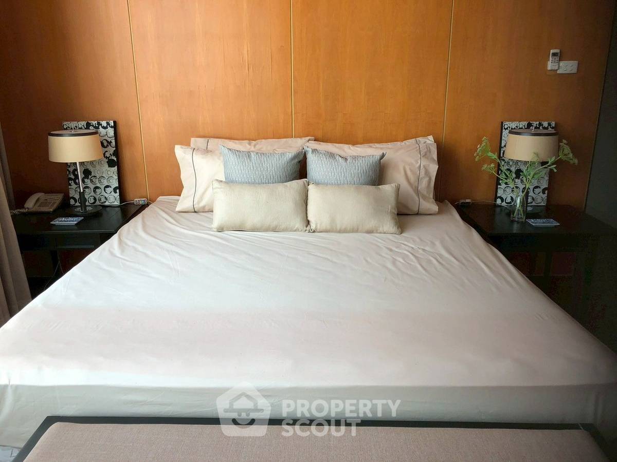 รูป คอนโด 2-ห้องนอน ที่ เพรซิเดนท์ เพลส ใกล้ BTS ชิดลม (ID 2353592) - รูปที่ 3/22