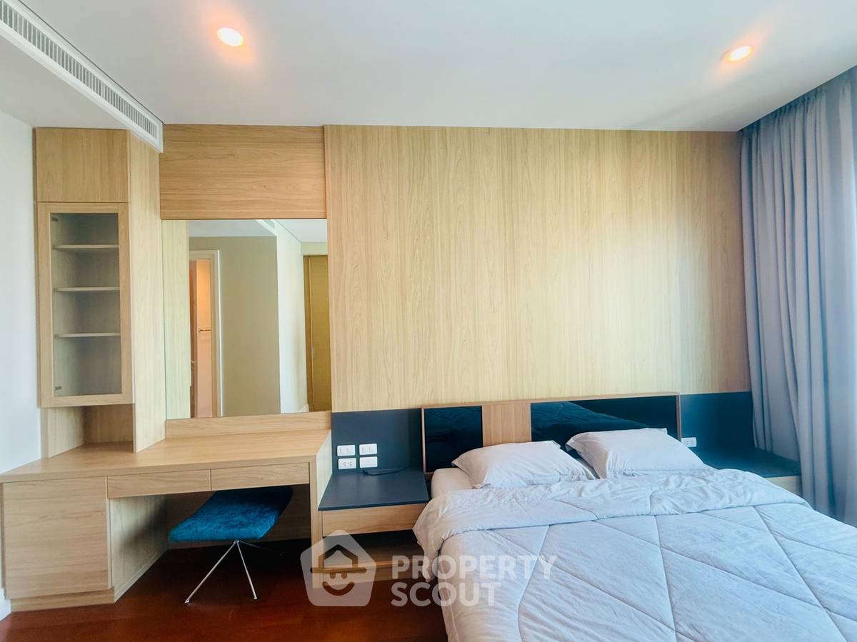 picture 3-BR Condo at Bright Sukhumvit 24 Condominium near BTS Phrom Phong (ID 1979643) - 11/11