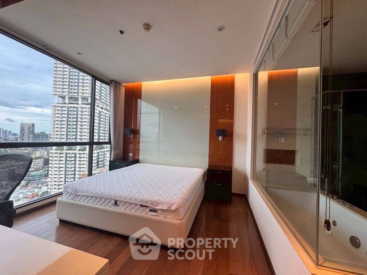 picture 2-BR Condo at The Address Sukhumvit 28 near BTS Phrom Phong (ID 2155475) - 5/8