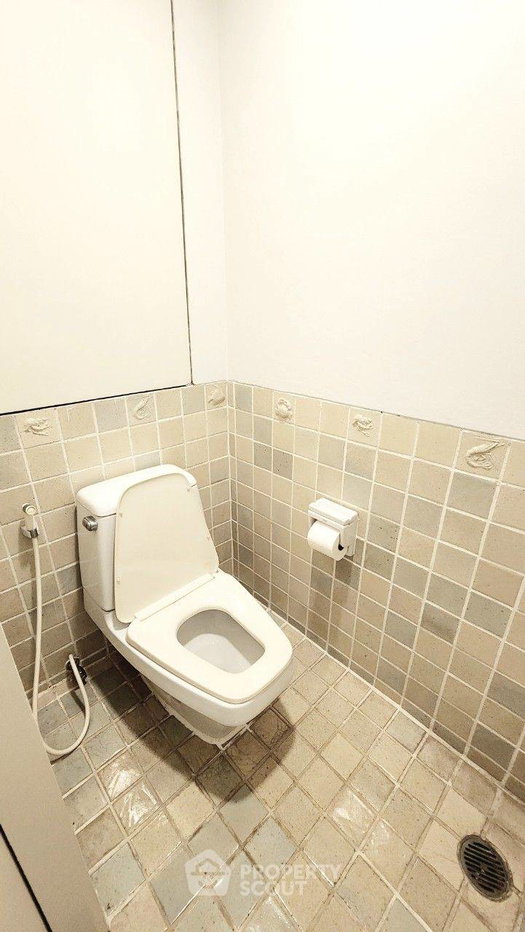 picture 2-BR Condo at Baan Chai Talay Condominium in Nong Kae (ID 1552919) - 13/13
