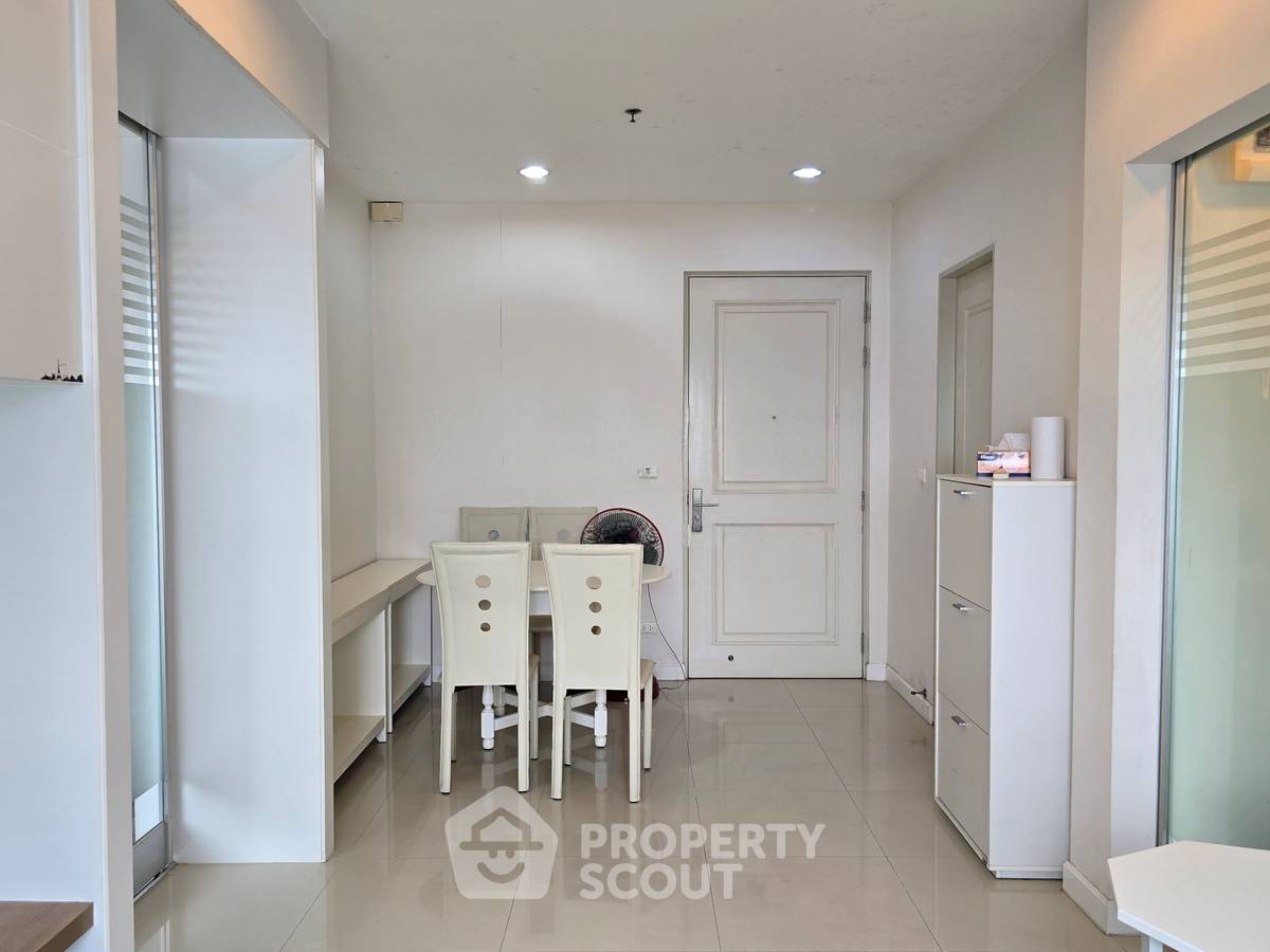 รูป คอนโด 1-ห้องนอน ที่ คิว. เฮ้าส์ สาทร ใกล้ BTS กรุงธนบุรี (ID 2733893) - รูปที่ 1/17