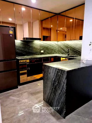 Condos for sale : 1-BR Condo at Noble Ploenchit near BTS Phloen Chit (ID 2645813)