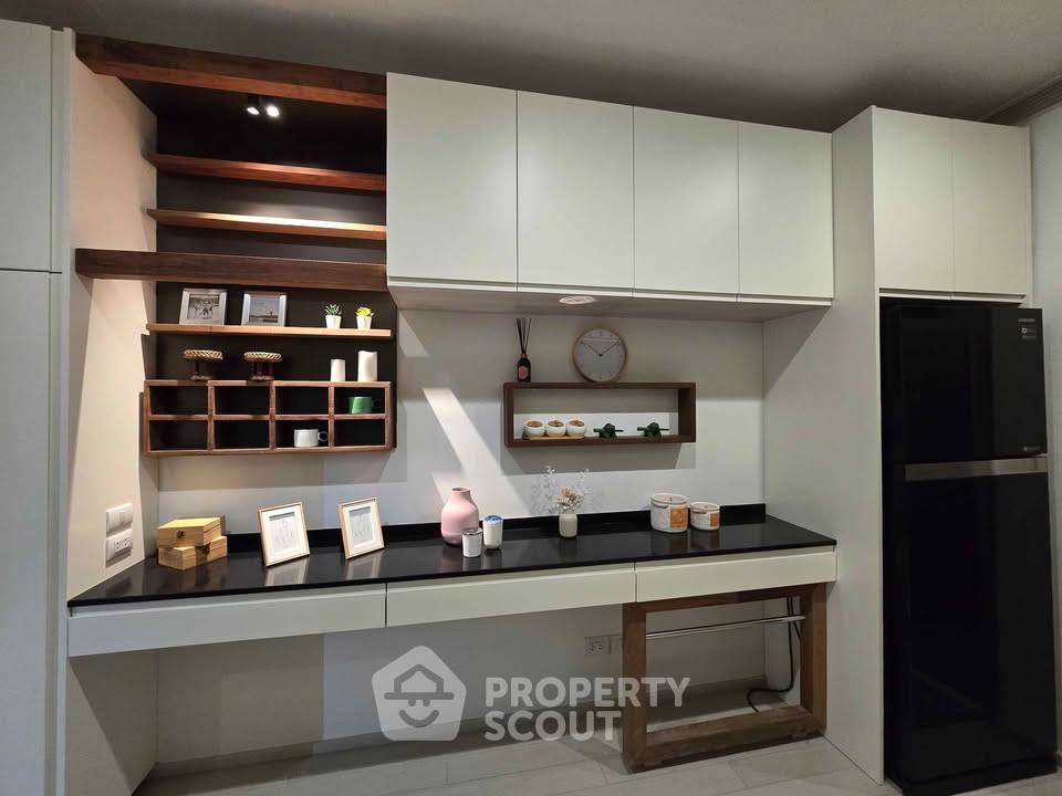 picture 1-BR Condo at Noble Ploenchit near BTS Phloen Chit (ID 2391682) - 7/24