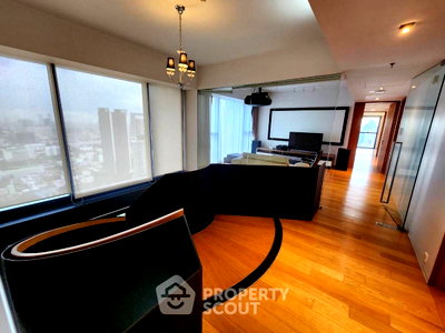 Condos for rent Silom Complex Department Store : 4-BR Condo at The Met Sathorn near BTS Chong Nonsi (ID 2415823)
