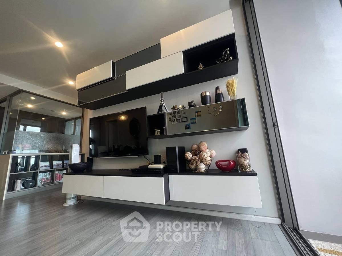 รูป คอนโด 1-ห้องนอน ที่ เดอะ รูม สุขุมวิท 69 ใกล้ BTS พระโขนง (ID 2725839) - รูปที่ 9/17