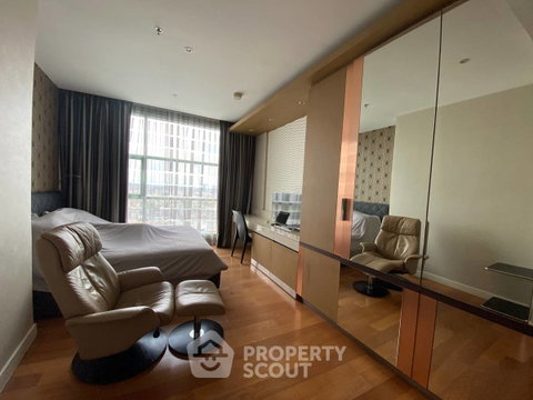 2-BR Condo at Chatrium Riverside Condominium near BTS Saphan Taksin (ID 590938)