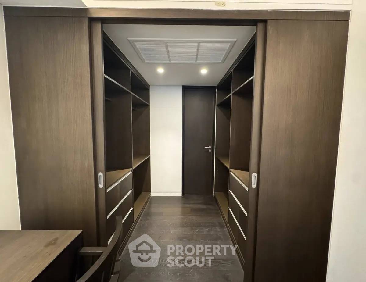 picture 2-BR Condo at Siamese Gioia near MRT Phetchaburi (ID 2866684) - 11/19