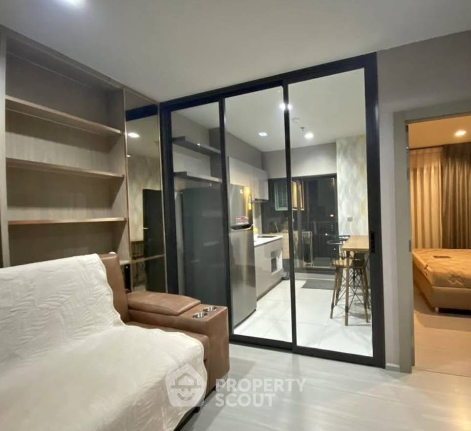 picture 1-BR Condo at Life Asoke - Rama 9 near MRT Phra Ram 9 (ID 2705891) - 1/4