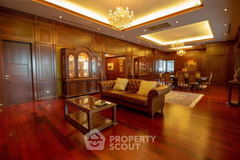 คอนโด 3-ห้องนอน ที่ เลอ รัฟฟิเน่ สุขุมวิท 31 ใกล้ BTS พร้อมพงษ์ (ID 2874062)