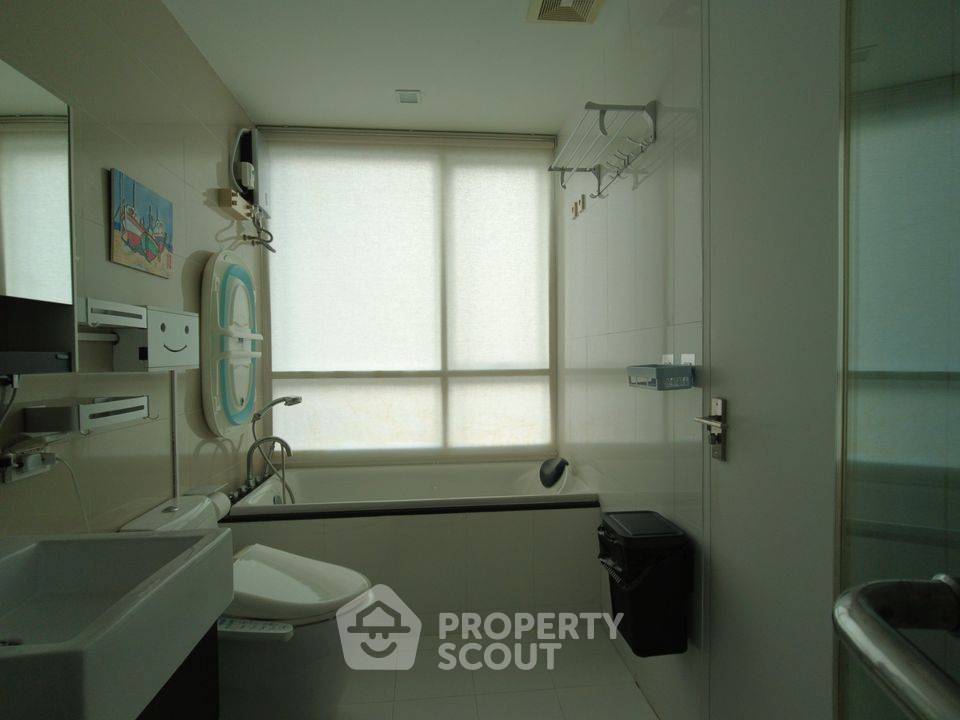 picture 3-BR Condo at The Bloom Sukhumvit 71 near BTS Phra Khanong (ID 657156) - 22/23