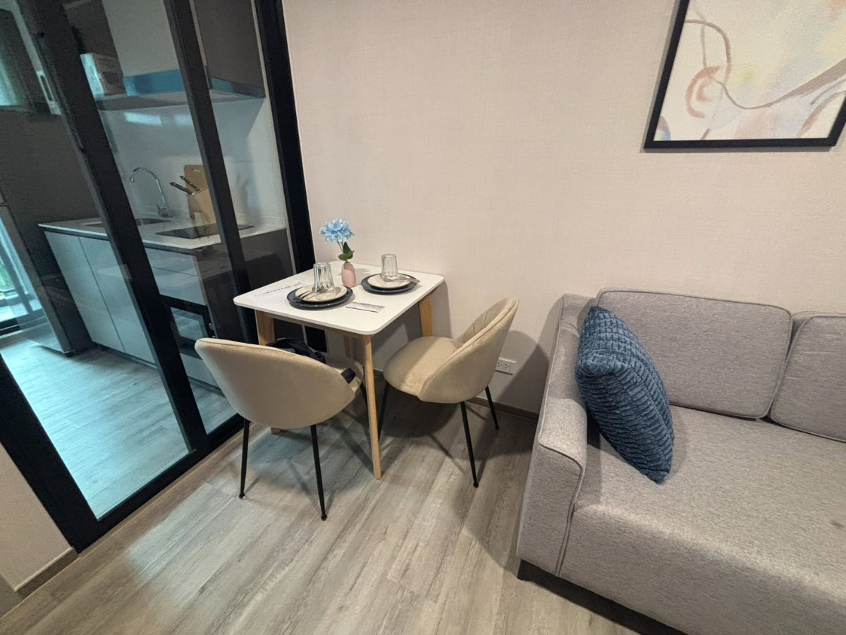 picture Rental Atmoz condominium 5th floor, swimming pool view, closed to Central Rayong - 5/8