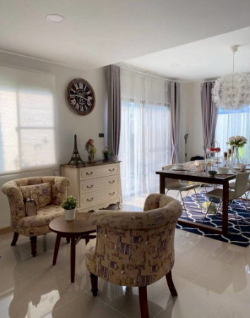 picture Beautiful, move in Ready house in the Grand Valley Sukhumvit-Liang Nong Mon project. - 6/10