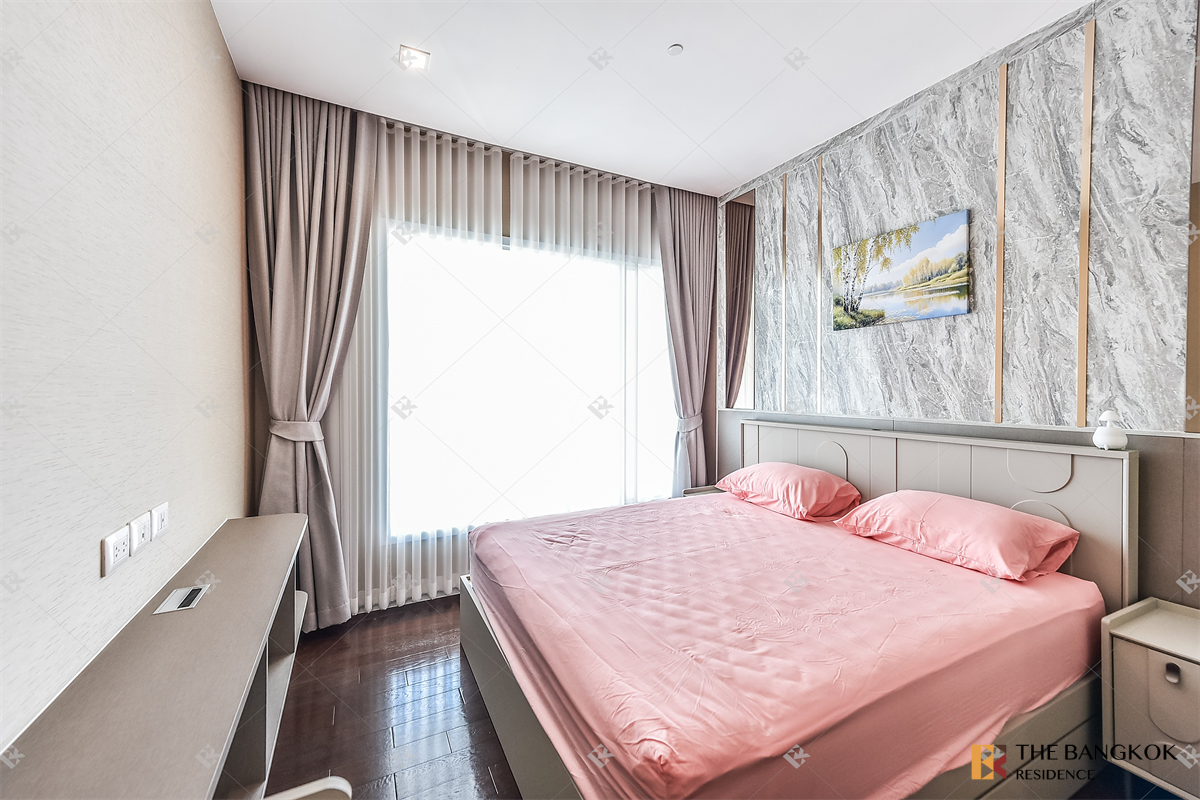 picture The Saint Residences near MRT Phahonyothin Station Premium Unit Close to All Conveniences - 4/10