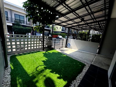 Townhouses for rent Bangkok : For Rent Townhouse/Townhome  , The Connect Pattanakarn 38 , MRT-Kelantan , Suan Luang , Suan Luang , Bangkok , CX-157659 ✅ Live chat with us ADD LINE @connexproperty ✅