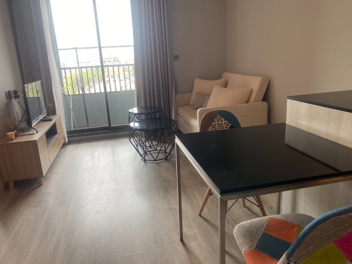 picture ðAvailable and ready for rent, Condo Maestro 19 Ratchada - Vibha, size 39 sq m. Pet Friendly ðķðą18,500/month - 2/8