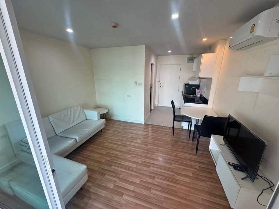 รูป ให้เช่าคอนโด we condo เอกมัย-รามอินทรา ชั้น5 เฟอร์ครบ พร้อมเครื่องซักผ้า - รูปที่ 3/6