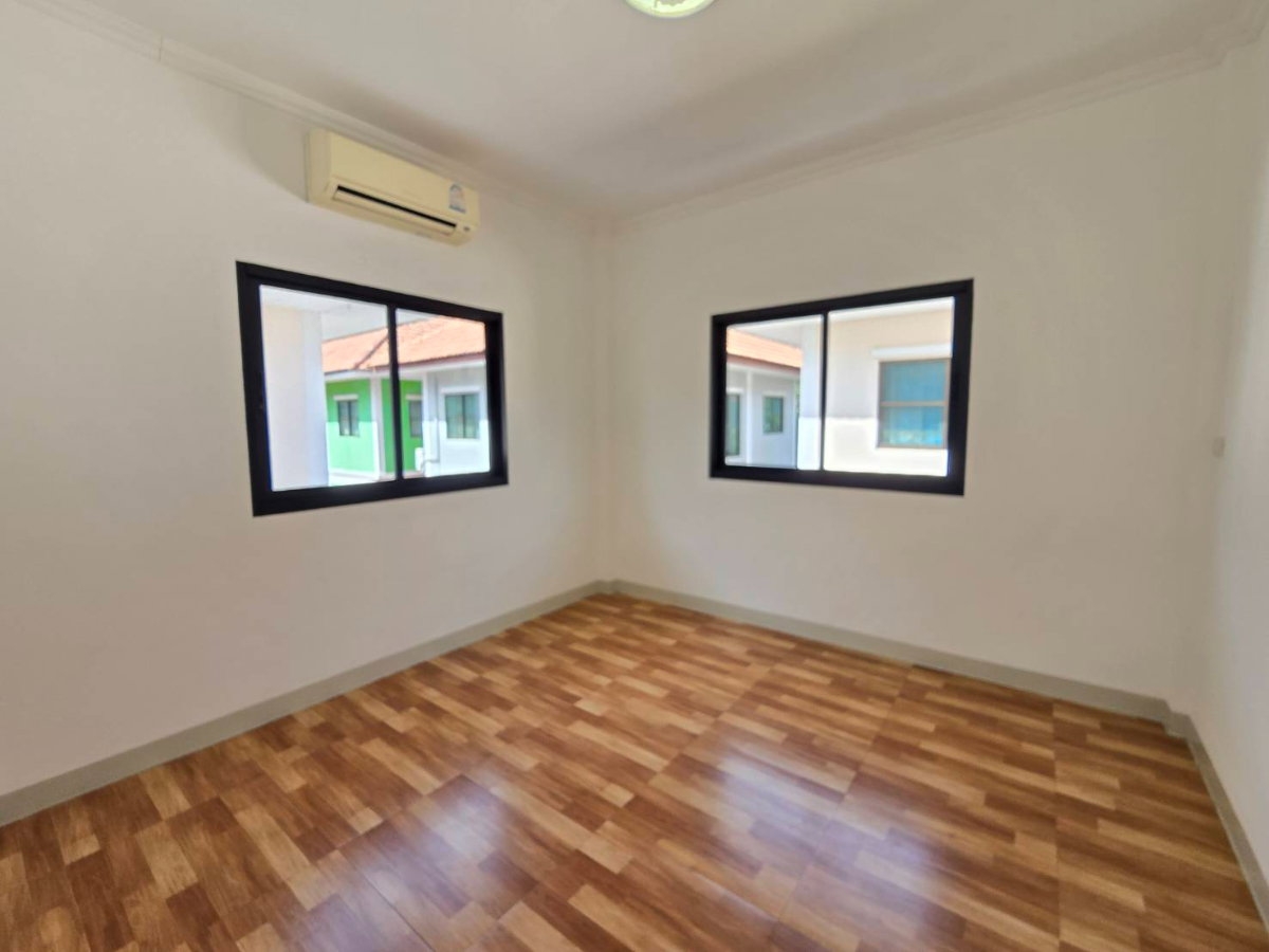 รูป บ้านเดี่ยว 2 ชั้น (หลังมุม) ทำเลดีเยี่ยม รีโนเวทใหม่ทั้งหลัง สวย กว้างขวาง หมู่บ้านเต็มสิริ 1 ถนนมิตรไมตรี 12 คู้ฝั่งเหนือ คู้ซ้าย หนองจอก - รูปที่ 40/45