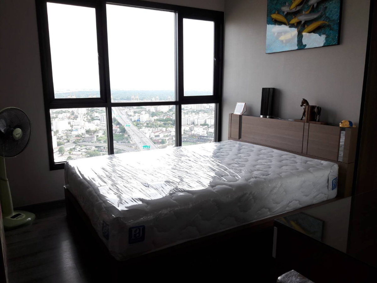 📢 [ให้เช่า] ✨ PRIVATE CORNER UNIT ✨ เดอะ เบส พาร์ค เวสต์ สุขุมวิท 77_32 ตร.ม. ห้องมุม ชั้น 39 วิวสวยพาโนรามา ตกแต่งเฟอร์นิเจอร์ครบพร้อมอยู่