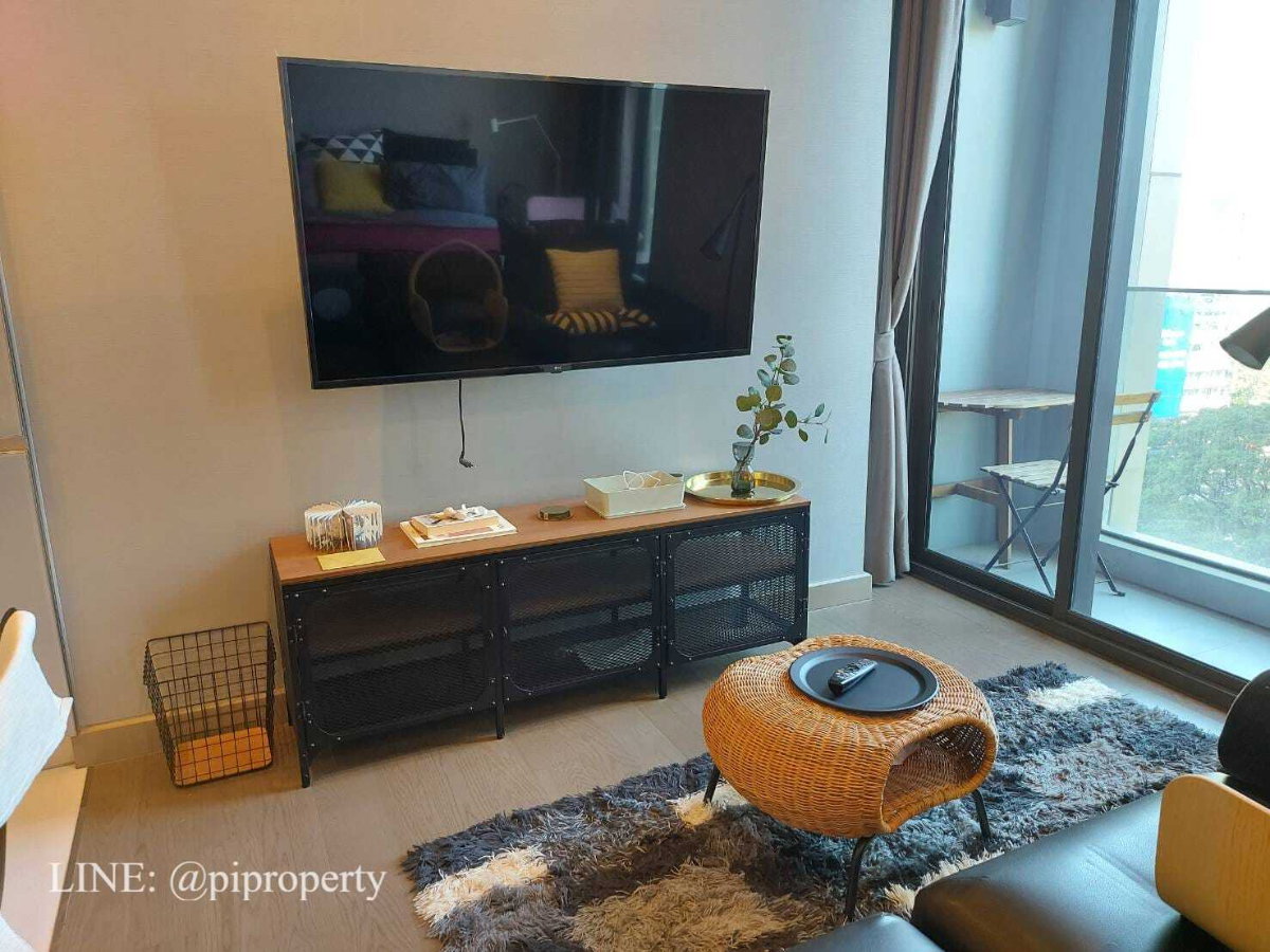 รูป ให้เช่าห้องชุด 1 ห้องนอน ตกแต่งครบครัน ในโครงการ Esse at Shingha Complex ชั้นล่าง เดินทางสะดวกจากอโศก - พระราม 9 และอาคารสำนักงาน Singha Complex - รูปที่ 3/26