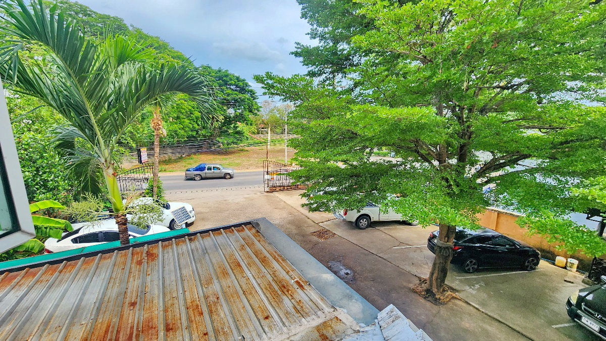 รูป หอพักทำเงิน 58 ห้อง ติดถนนหลัก ติดเซเว่นอีเลเว่น ใกล้เมืองเชียงใหม่ ลงทุนวันนี้ รับกระแสเงินสดต่อได้ทันที ความเสี่ยงต่ำ ทำกำไรระยะยาว - รูปที่ 8/30