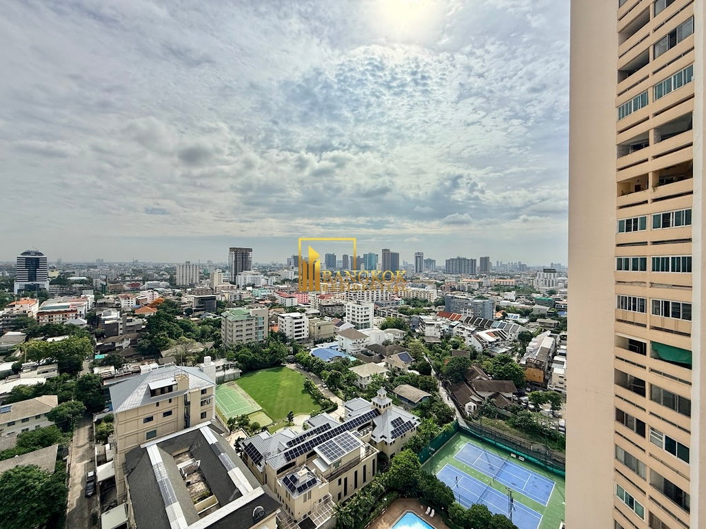 รูป Tai Ping Tower | Spacious 4 Bedroom Condo in Ekkamai Area - BR61547CD - รูปที่ 8/39