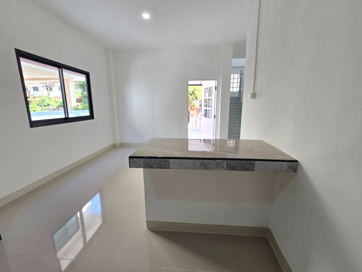รูป บ้านเดี่ยว 2 ชั้น (หลังมุม) ทำเลดีเยี่ยม รีโนเวทใหม่ทั้งหลัง สวย กว้างขวาง หมู่บ้านเต็มสิริ 1 ถนนมิตรไมตรี 12 คู้ฝั่งเหนือ คู้ซ้าย หนองจอก - รูปที่ 30/45