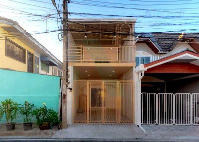 ทาวน์โฮม นนทบุรี : 📌 ขายทาวน์เฮาส์ โครงการ บ้านร่มเงาไม้ 2 ชั้น 2 ห้องนอน 2 ห้องน้ำ