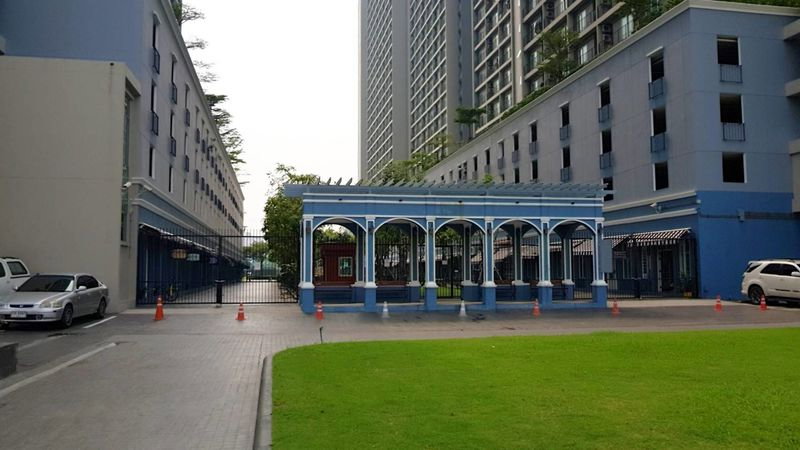 picture For Rent Modern Dutch Condominium  29th floor, Building D fully furnished  - 10/13