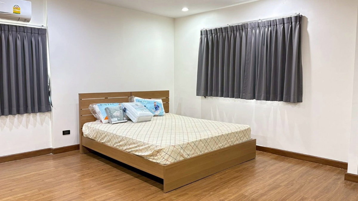 รูป 🏡 ให้เช่า Townhome รีโนเวทใหม่ บ้านรังสิยา ซอยอุดมสุข 58 2 ห้องนอน 2 ห้องน้ำ บ้านสวย เฟอร์ครบ เดินทางสะดวก ทำเลดีมาก✨รับต่างชาติ - รูปที่ 4/12