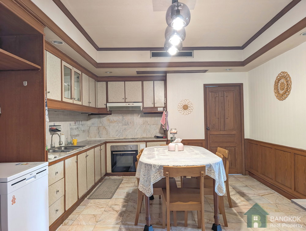picture Spacious 3-Bedroom Condo for Rent | Saranjai Mansion, Nana - 9/26