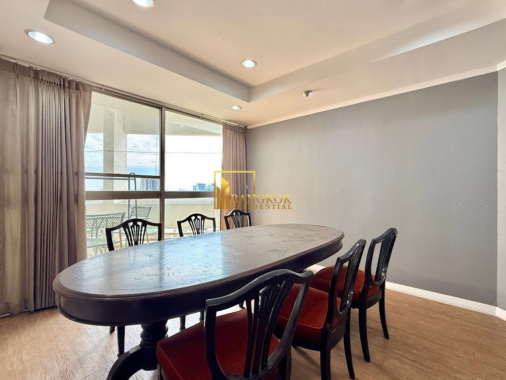 รูป Tai Ping Tower | Spacious 4 Bedroom Condo in Ekkamai Area - BR61547CD - รูปที่ 6/39
