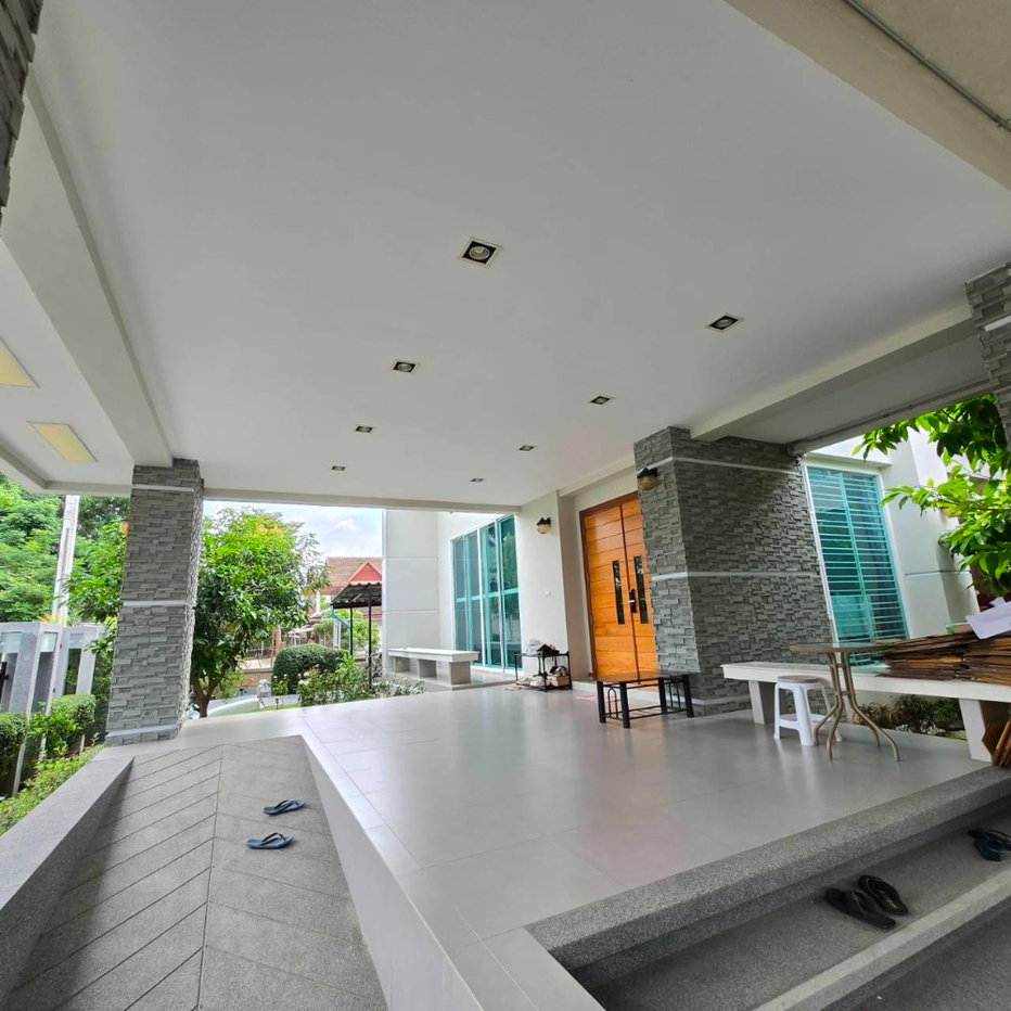 รูป S1300 🏡✨ ขายบ้านเดี่ยวหรู 2 ชั้น ใจกลางสุขุมวิท | ใกล้ BTS ปุณณวิถี ราคาเพียง 50.52 MB - รูปที่ 5/18