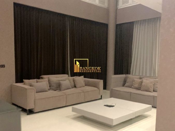 4-bed house for rent, 600 sqm, 97 sq wah, Huai Khwang