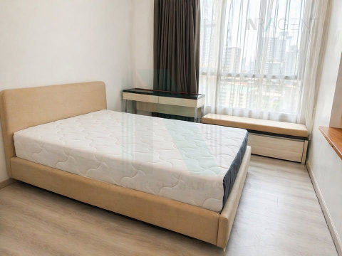 ให้เช่าคอนโด ไลฟ์ รัชดาภิเษก อาคาร B ชั้น 15 1 ห้องนอน ขนาด 31 ตรม ใกล้ โรบินสัน