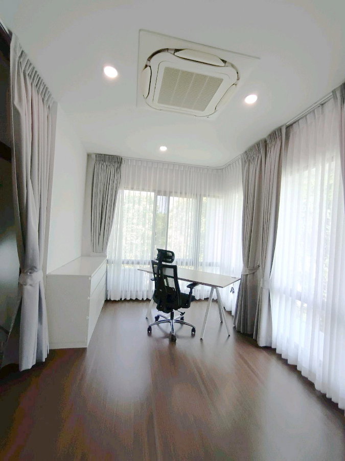 รูป 🏡✨ ให้เช่าบ้านเดี่ยวหรู — The City บางนา กม.7 บ้านหลังใหญ่ สนามกว้าง บรรยากาศเงียบสงบ เป็นส่วนตัว  - รูปที่ 10/16