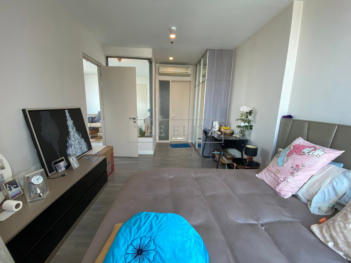 รูป ✨ 0 Meters to BTS ! Unmatched convenience with BTS Wongwian Yai right at your doorstep ✨ - รูปที่ 3/15