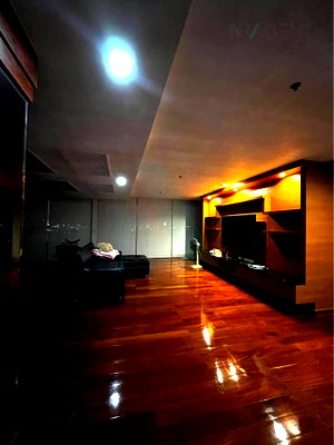 Condos for rent : For Rent Condo MY RESORT BANGKOK Building 1, Floor 23,4 bed room, Room size 324 sqm