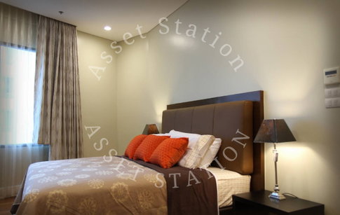 ✨Bright Sukhumvit 24: Spacious and comfortable 67 sq m unit, close to BTS Phrom Phong.🚶‍♂️