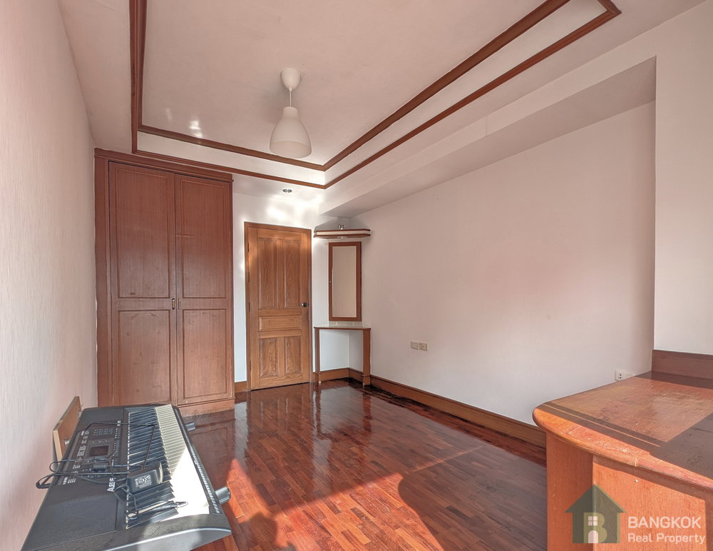 picture Spacious 3-Bedroom Condo for Rent | Saranjai Mansion, Nana - 23/26