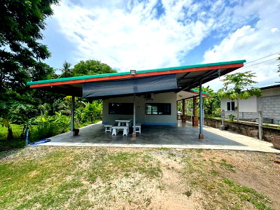 Land for sale Si Racha Chonburi : Urgent sale! Beautiful land with existing buildings in Huai Yai Phrom - Na Phrao, Sriracha.