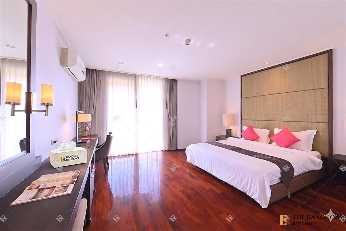 picture Location Near Employment, Surrounded by Lifestyles Piyathip Place - 8/10
